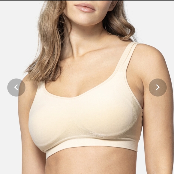 Underoutfit Other - Underoutfit The Comfort Shaping Bra
